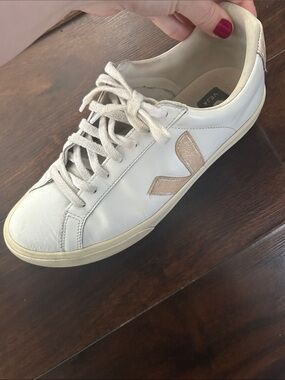 Veja Unisex White Sneakers with Beige Soles
